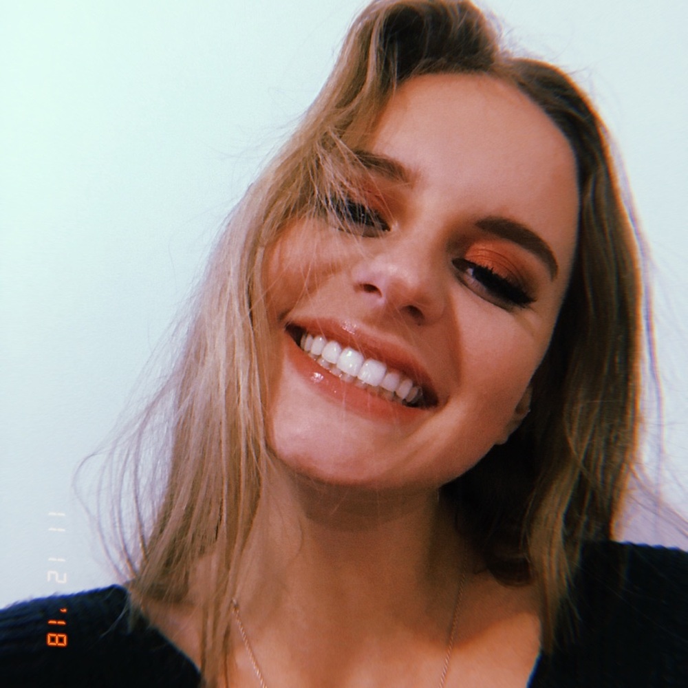 Meet your Posher, Julia